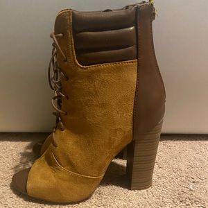 Tan Lace/Zipper Up Booties